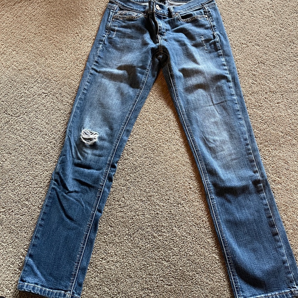 White House Black Mkt Size 4R Med. Wash Slim Ankle Distressed Embellished Jeans